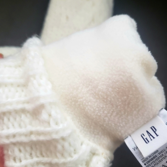 ~Gap ladies cable knit warm & soft mittens~ New! - Picture 4 of 5
